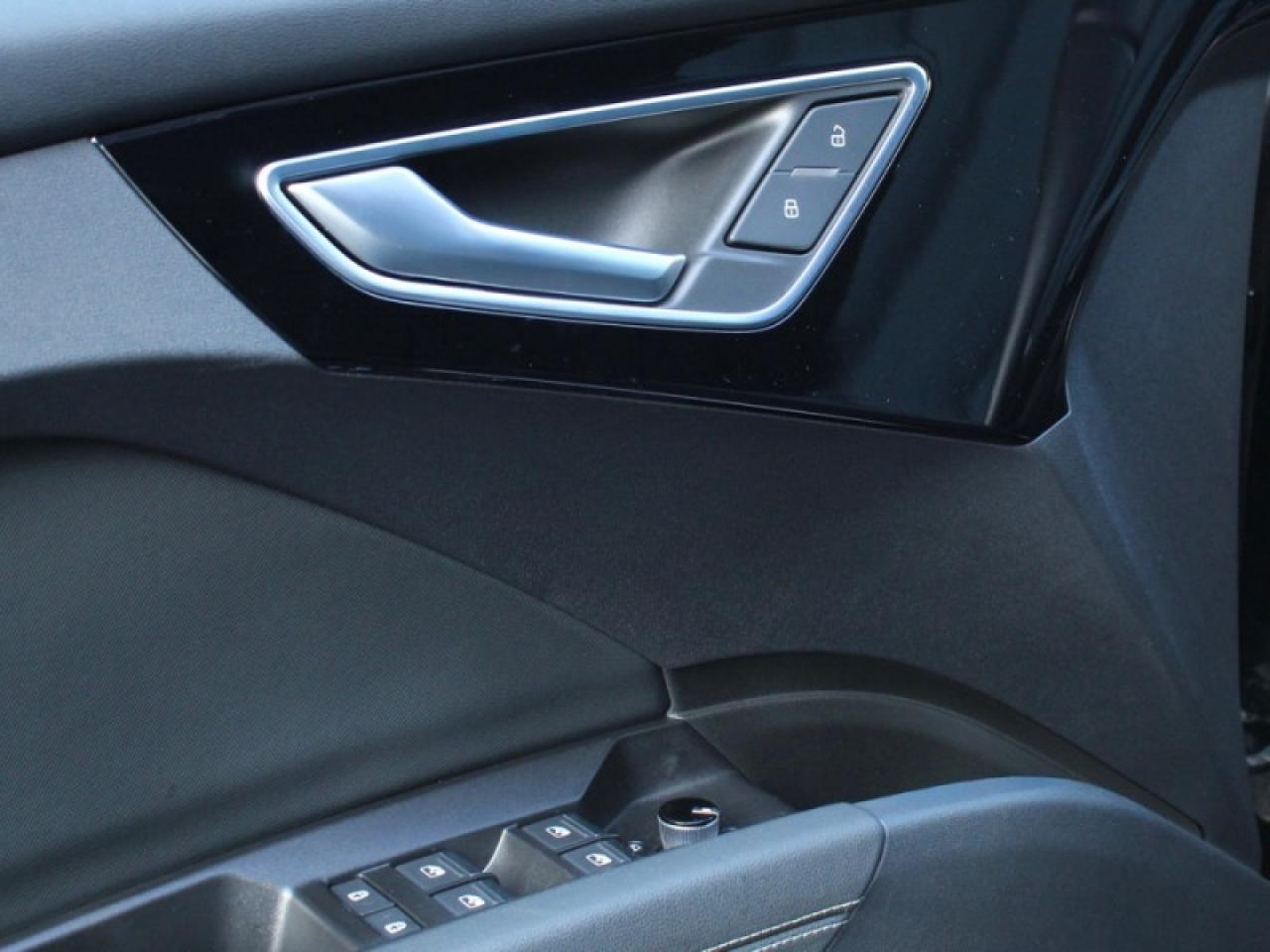 2025 Audi Q4 e-tron 55 quattro  - Fast Charging Photo