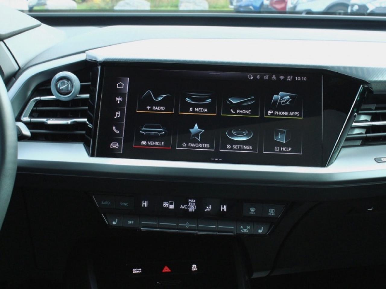 2025 Audi Q4 e-tron 55 quattro  - Fast Charging Photo