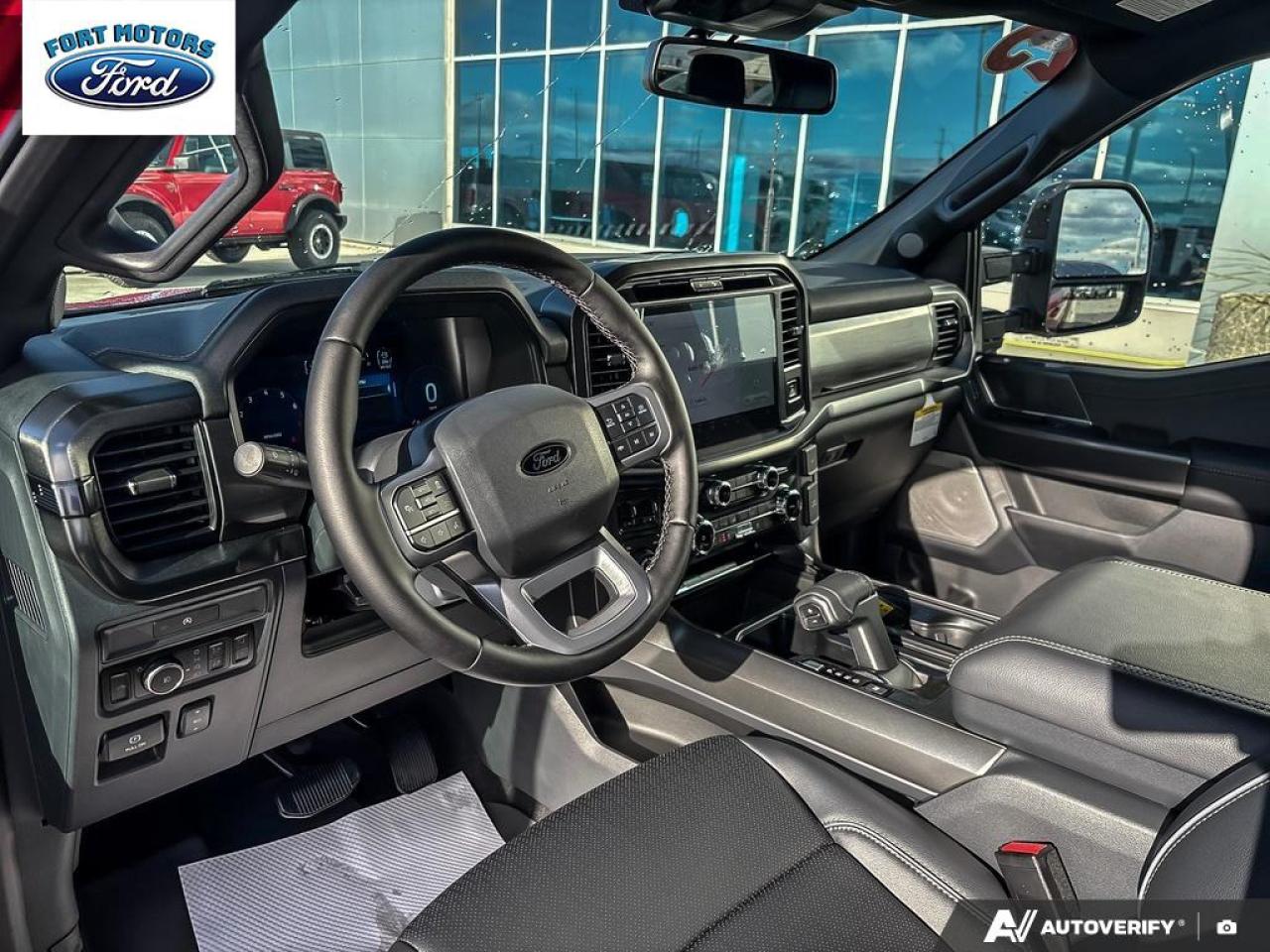 2025 Ford F-150 LARIAT® Photo5