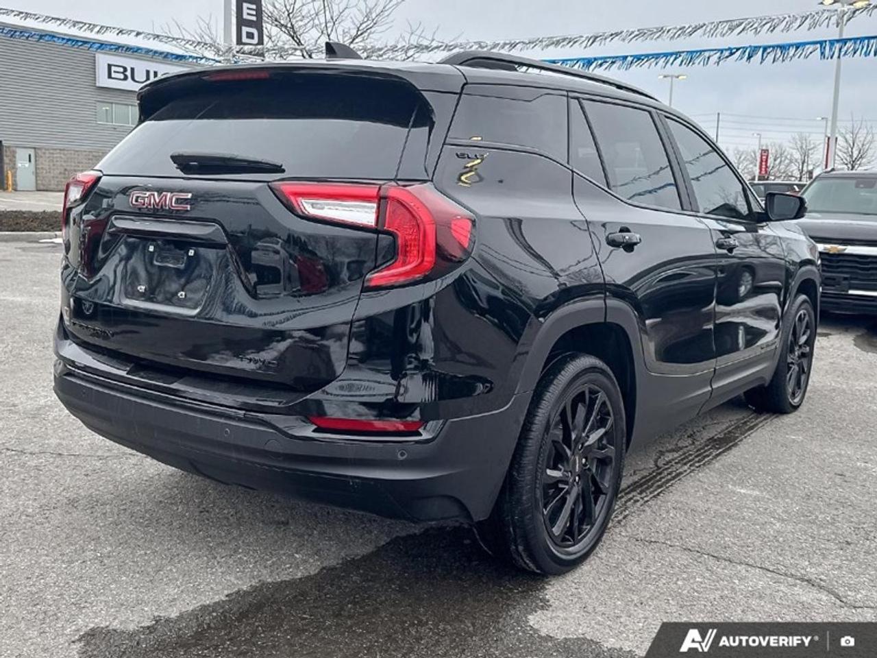 2024 GMC Terrain SLE  - Heated Seats -  Apple CarPlay Photo