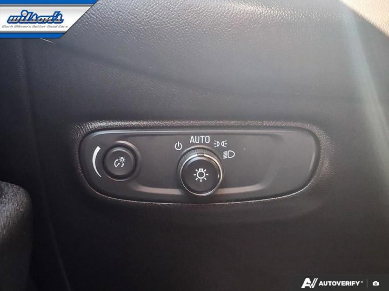 2020 Chevrolet Equinox LT AWD | Heated Seats | Power Seat | Rear Camera | CarPlay + Android | and More ! Photo