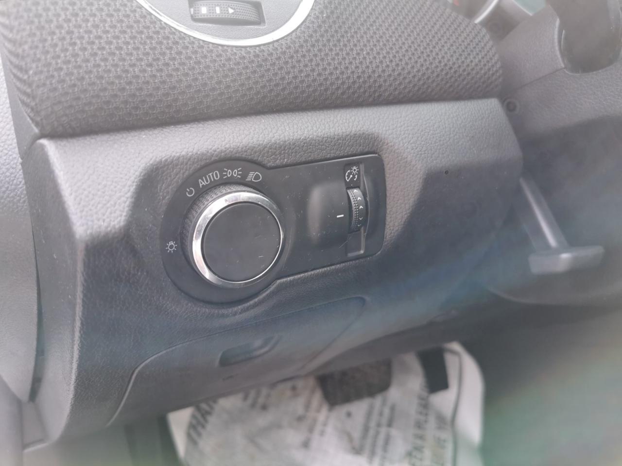 2015 Chevrolet Cruze 1LT - Photo #21