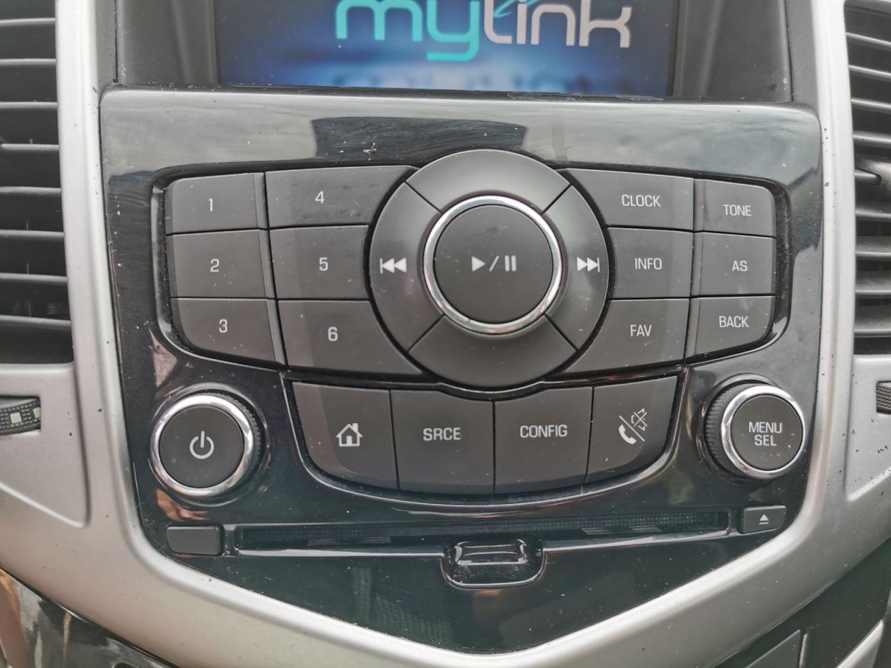2015 Chevrolet Cruze 1LT - Photo #24