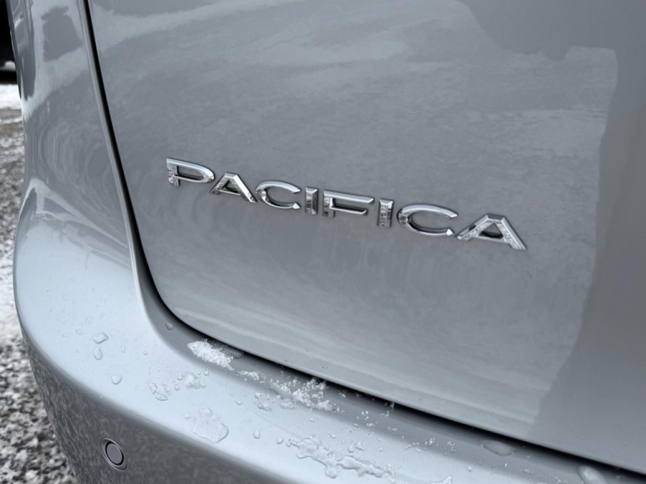 2026 Chrysler Pacifica Select  - $166.93 /Wk Photo