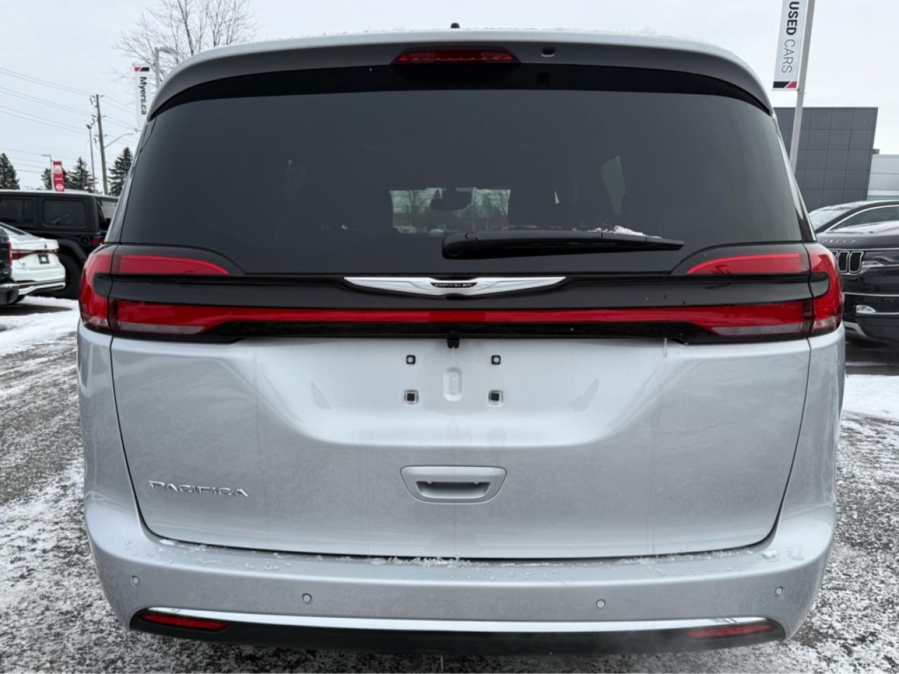 2026 Chrysler Pacifica Select  - $155.24 /Wk Photo