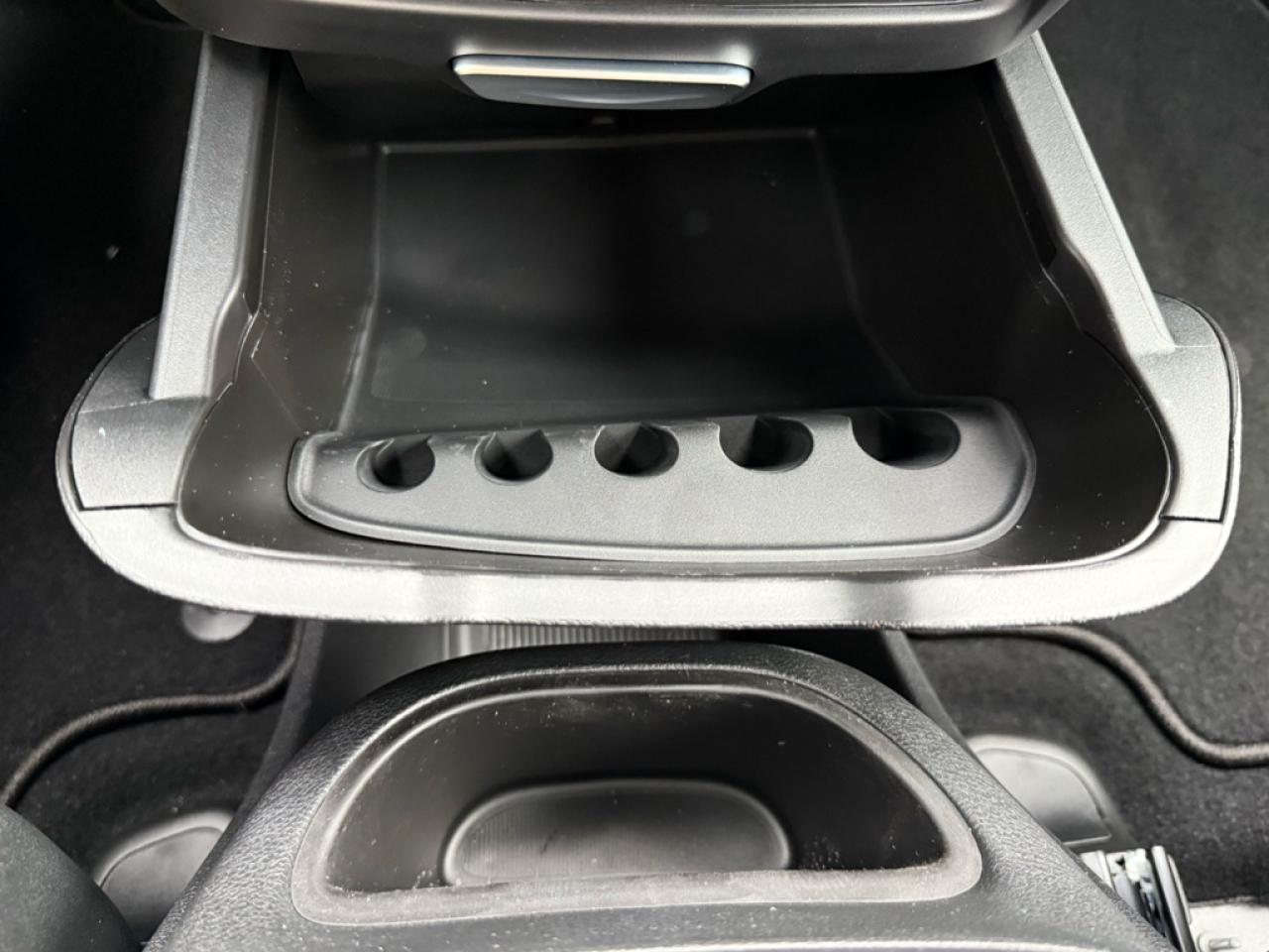 2026 Chrysler Pacifica Select  - $155.24 /Wk Photo