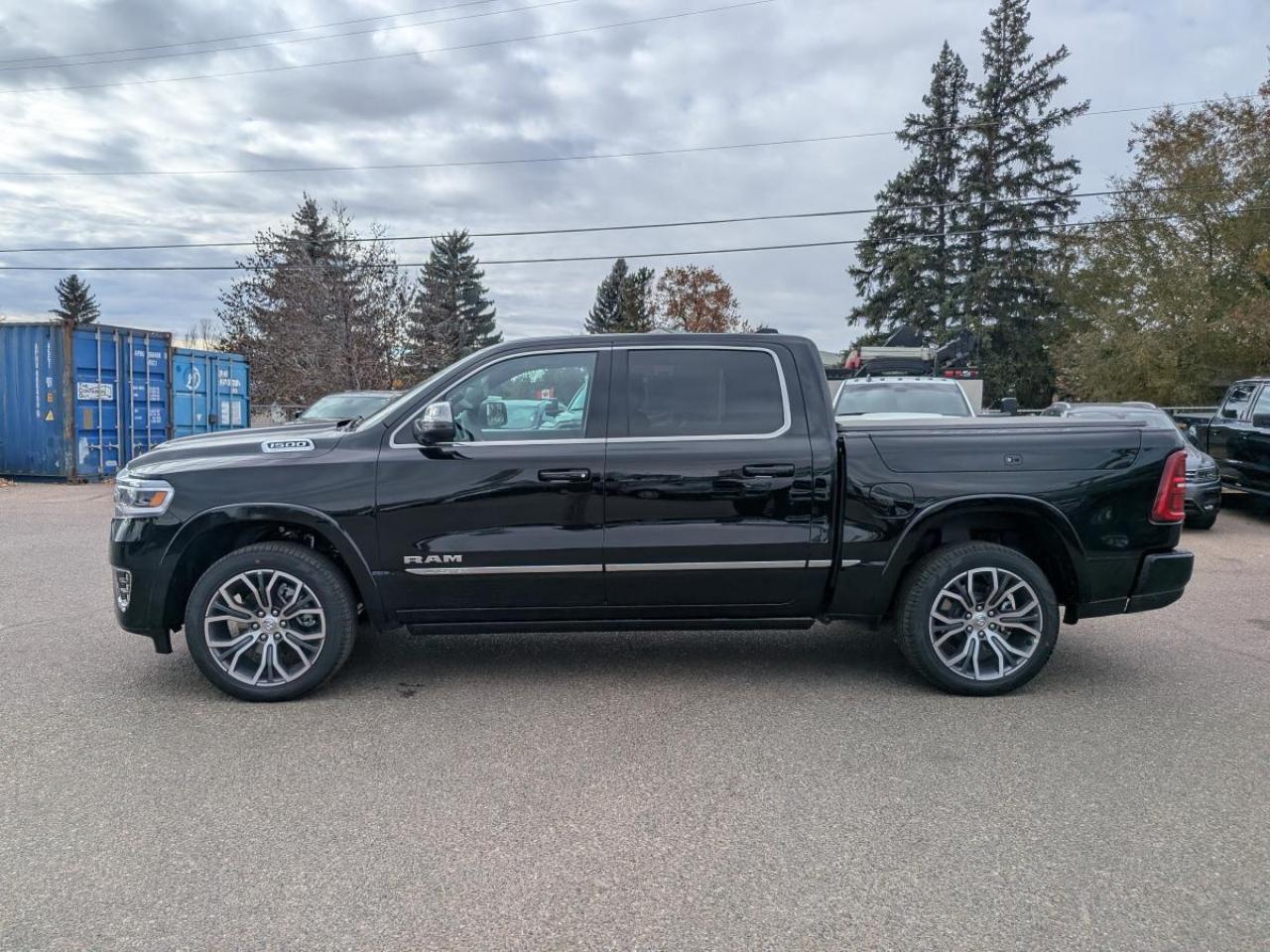 2026 RAM 1500 TUNGSTEN 4X4 CREW CAB 5'7" BOX Photo3