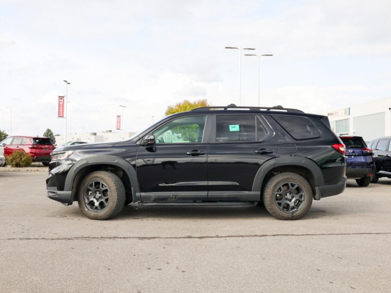 2023 Honda Pilot TrailSport  - Sunroof -  Remote Start Photo4