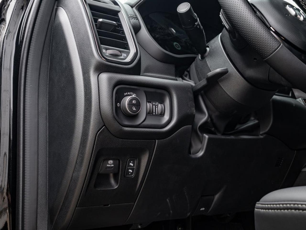 2026 RAM 1500 SPORT Photo