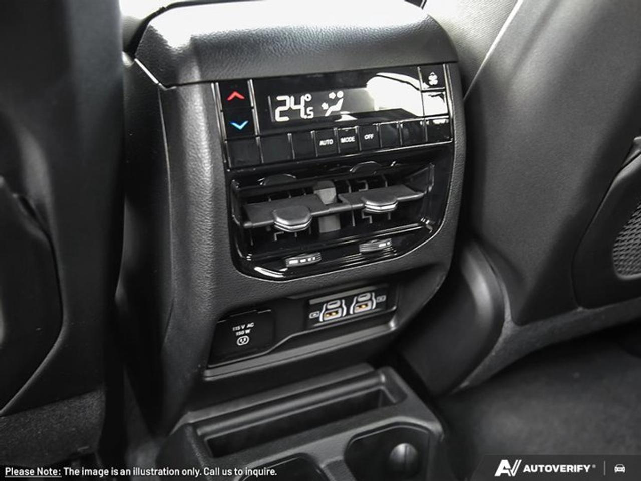 2025 Jeep Grand Cherokee L ALTITUDE Photo