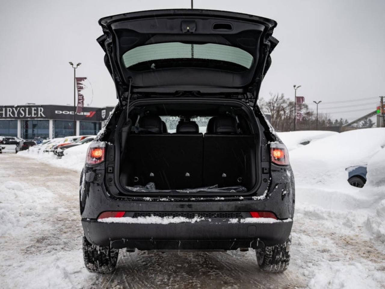2026 Jeep Compass NORTH Photo