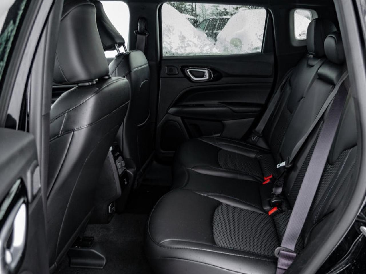 2026 Jeep Compass NORTH Photo