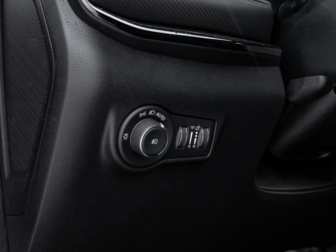 2026 Jeep Compass NORTH Photo