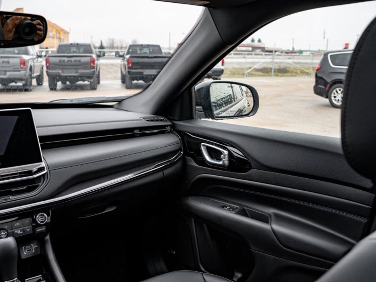 2026 Jeep Compass NORTH Photo