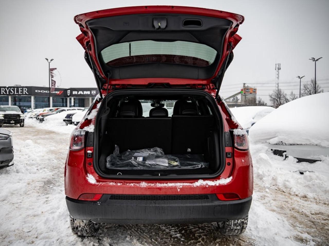 2026 Jeep Compass NORTH Photo