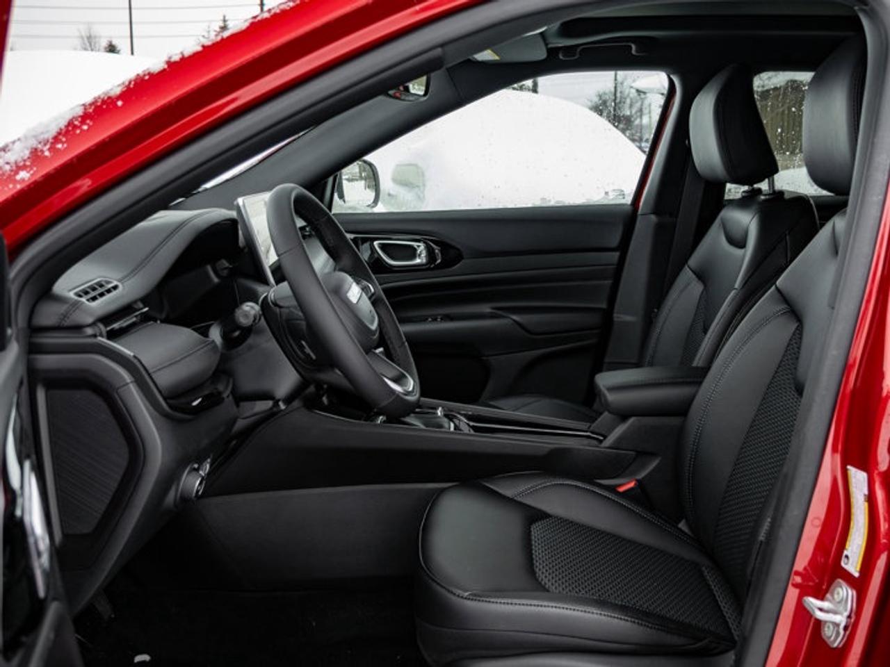 2026 Jeep Compass NORTH Photo