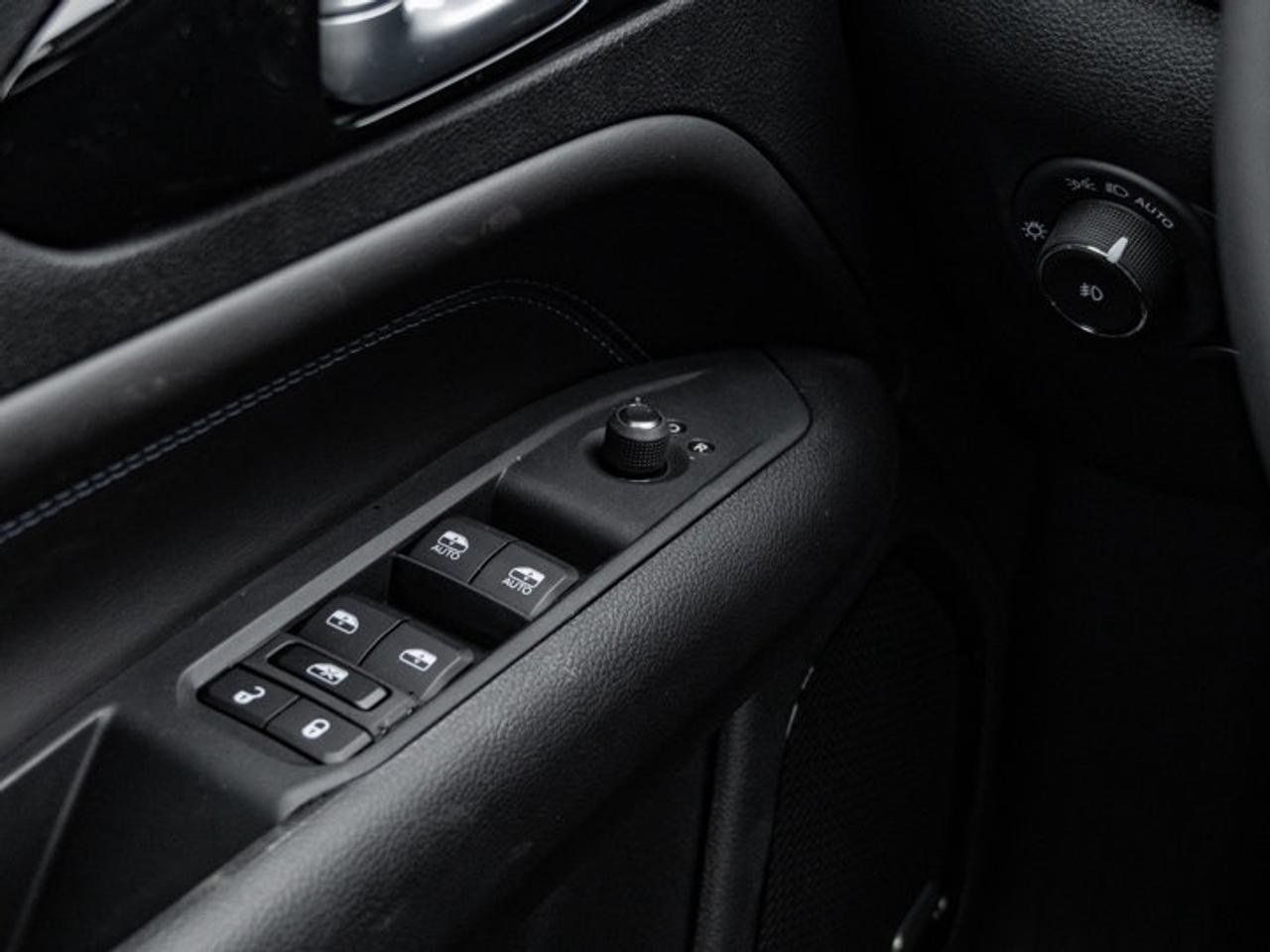 2026 Jeep Compass NORTH Photo