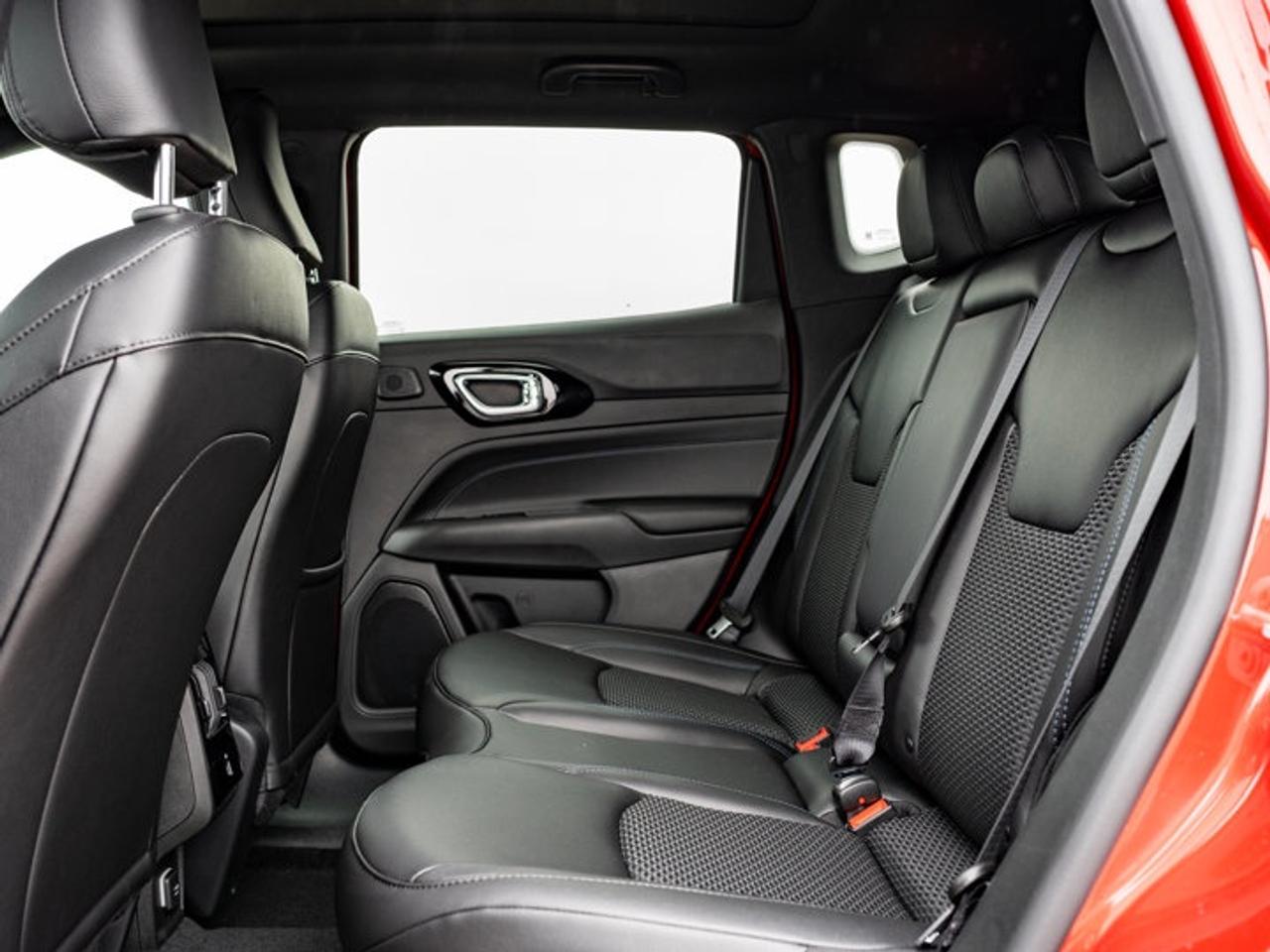 2026 Jeep Compass NORTH Photo