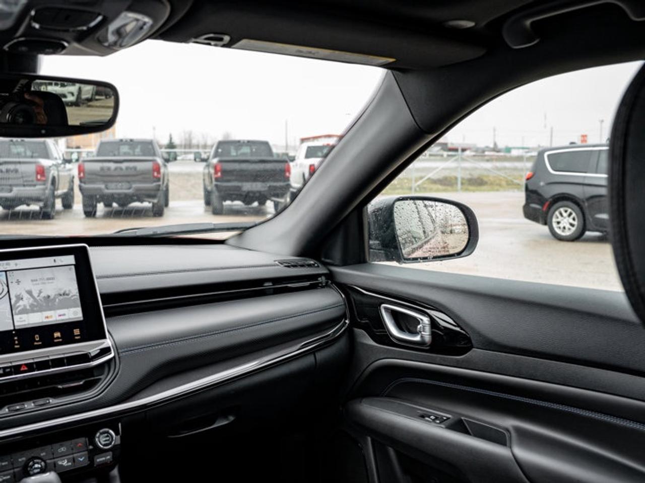 2026 Jeep Compass NORTH Photo