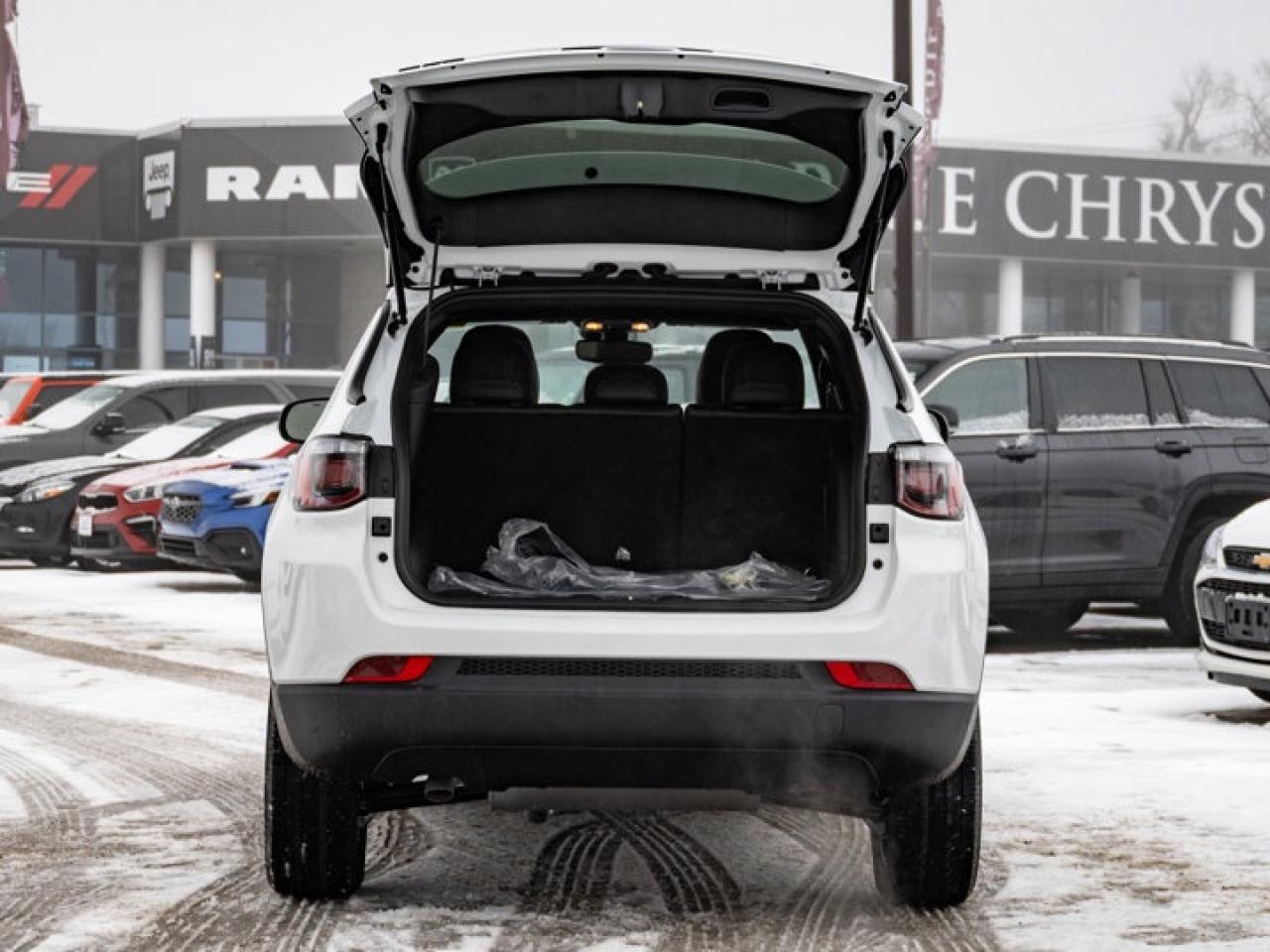 2026 Jeep Compass NORTH Photo