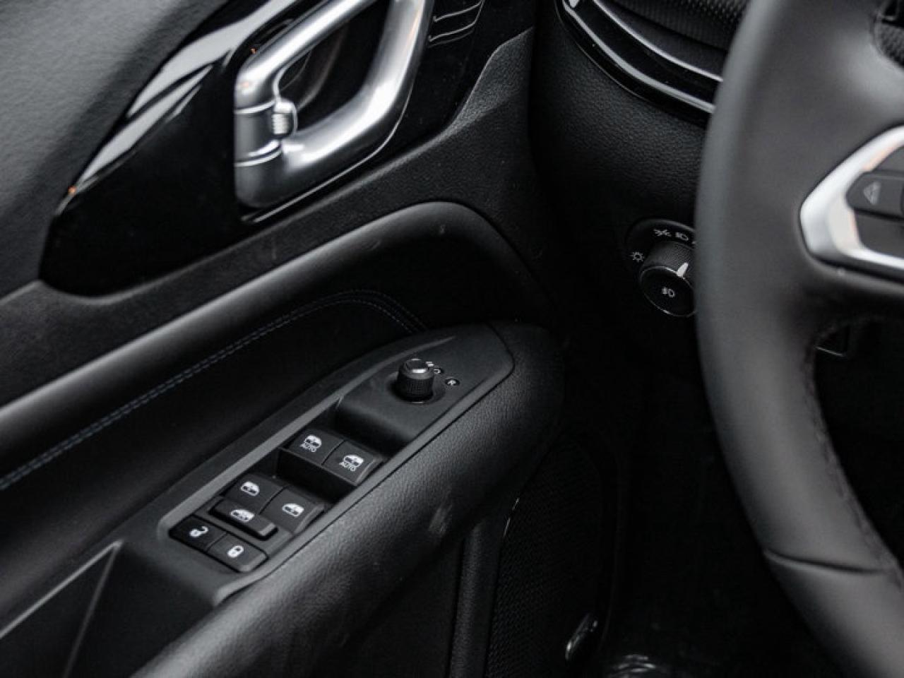 2026 Jeep Compass NORTH Photo