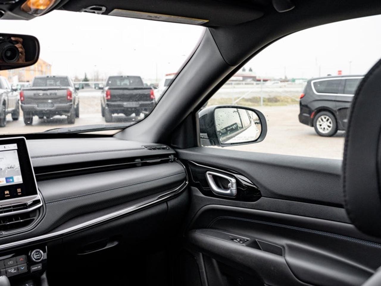2026 Jeep Compass NORTH Photo
