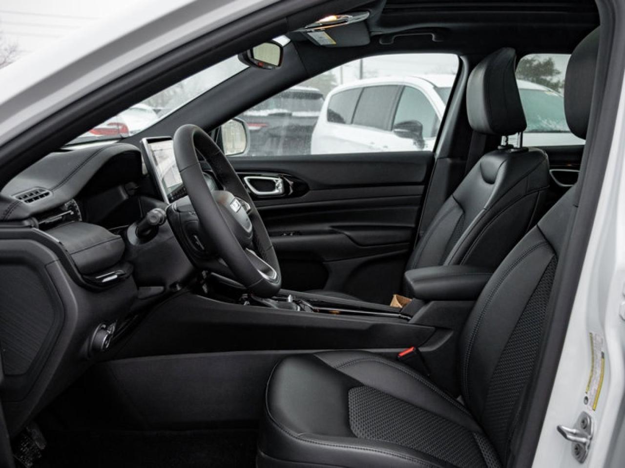 2026 Jeep Compass NORTH Photo