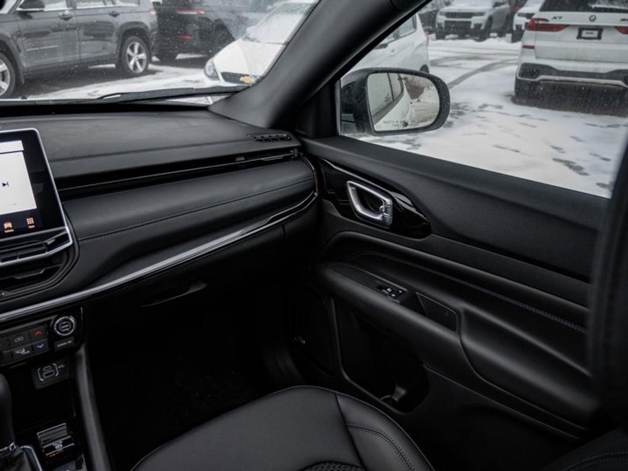 2026 Jeep Compass NORTH Photo