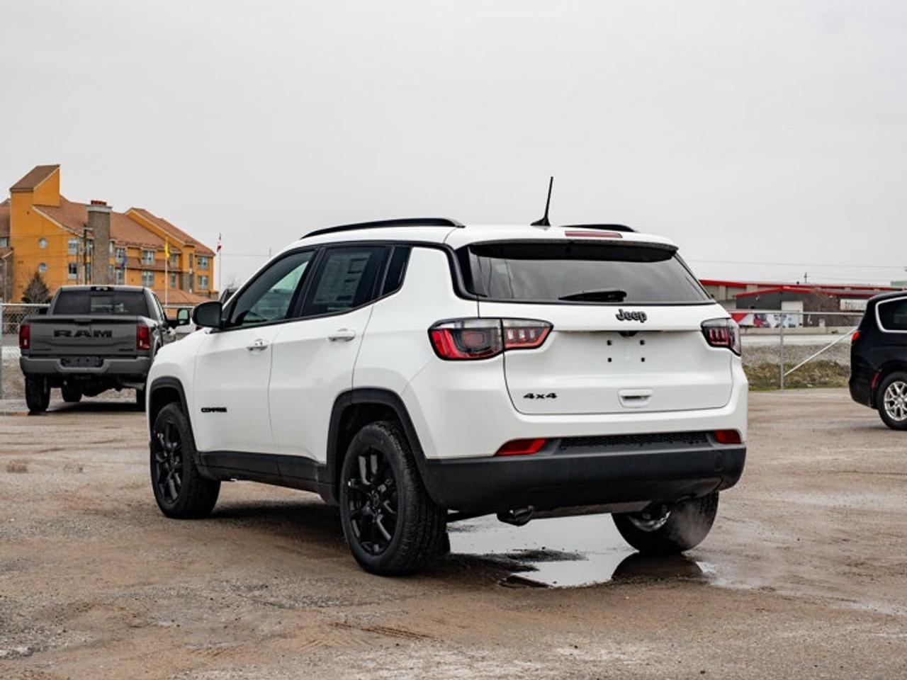 2026 Jeep Compass NORTH Photo