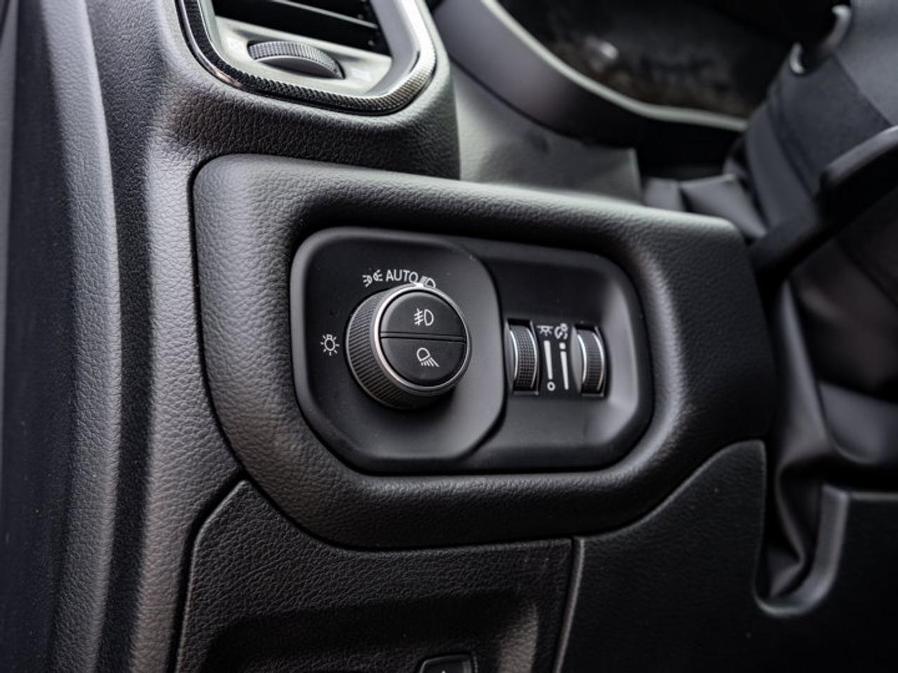 2026 RAM 1500 SPORT Photo