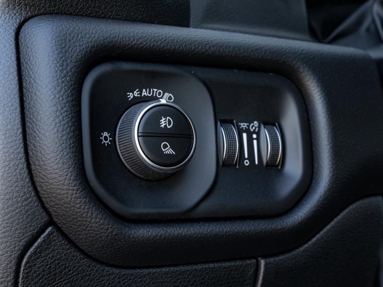 2026 RAM 1500 SPORT Photo