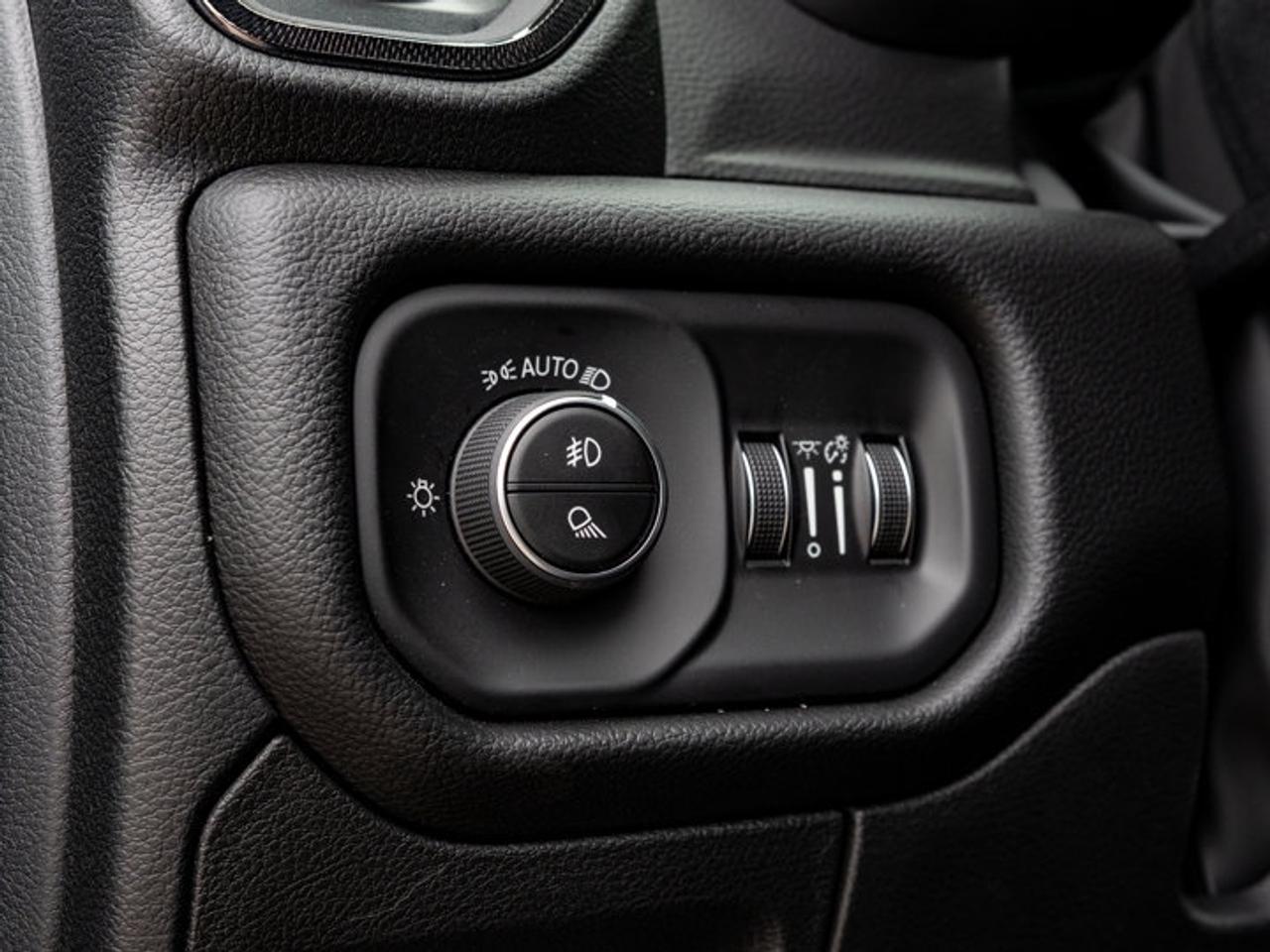 2026 RAM 1500 SPORT Photo
