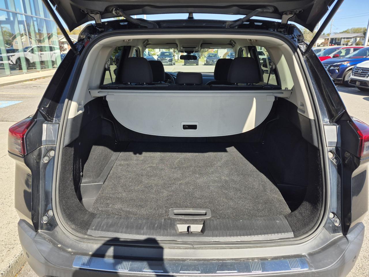 2021 Nissan Rogue S AWD Photo13