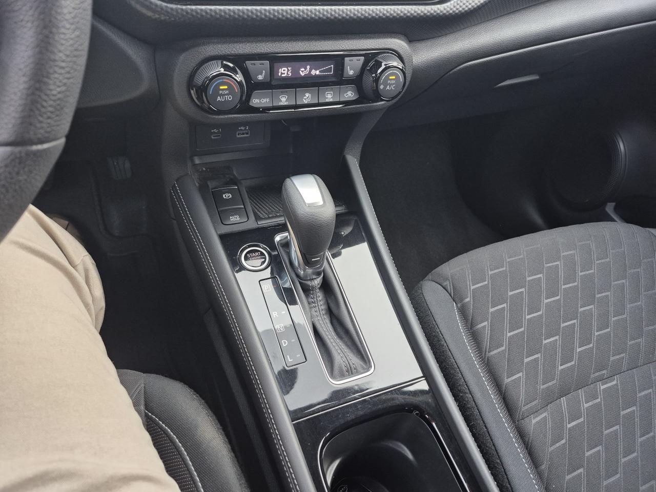 2023 Nissan Kicks SV Special Edition Photo26