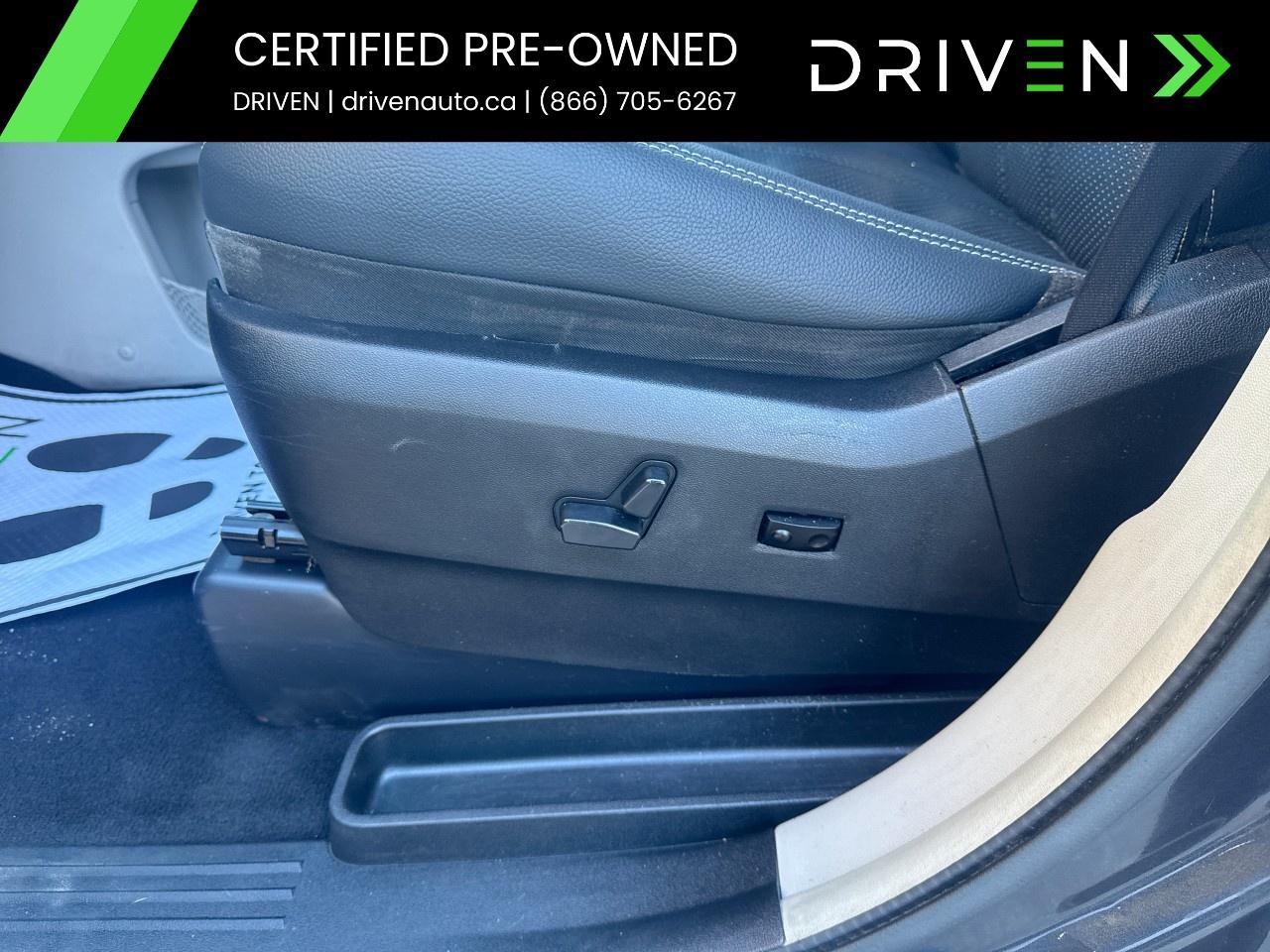 2014 Chrysler Town & Country 4dr Wgn Touring w/Leather Photo