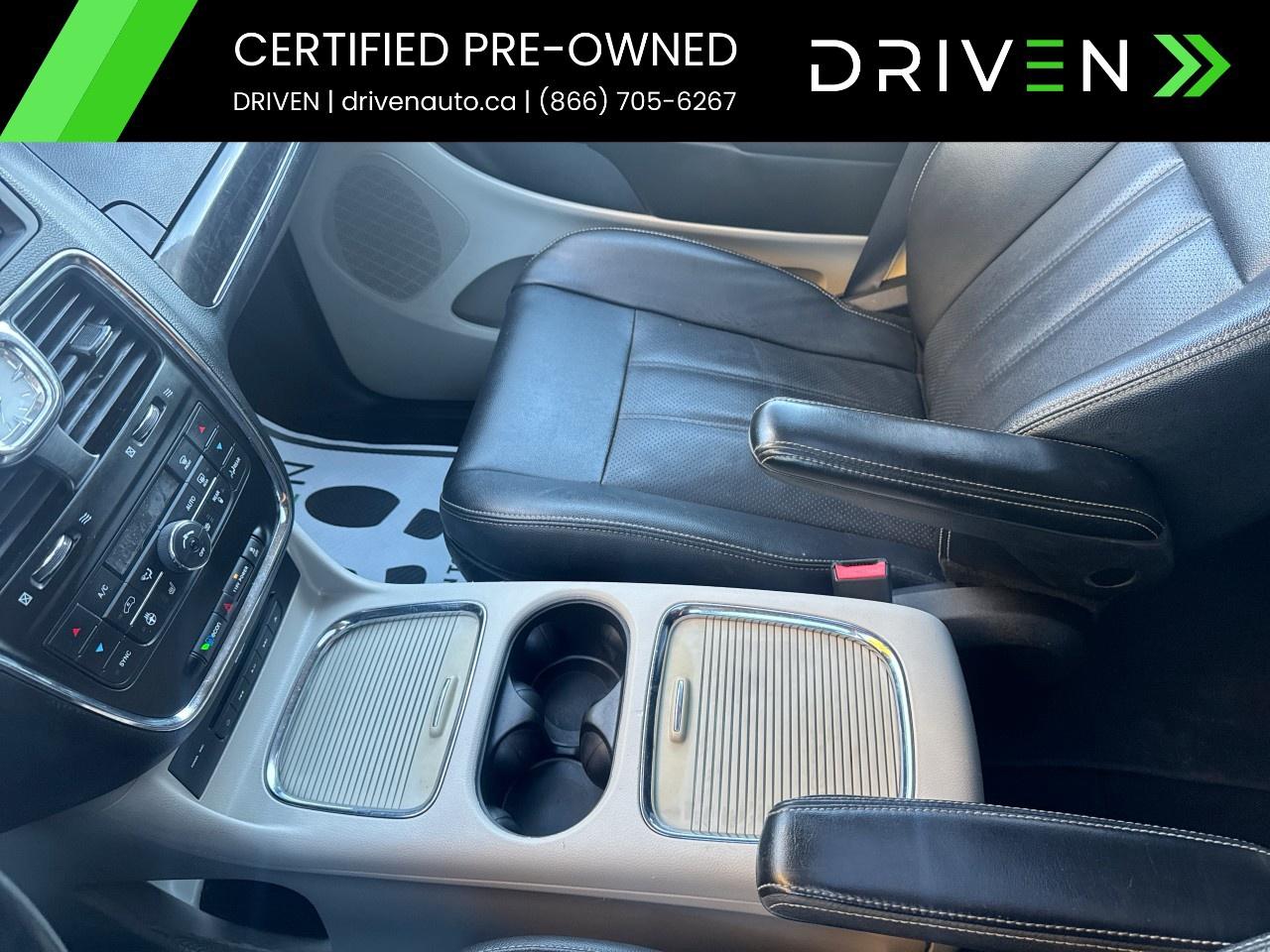 2014 Chrysler Town & Country 4dr Wgn Touring w/Leather Photo