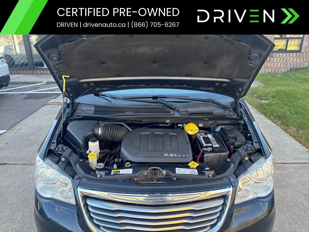 2014 Chrysler Town & Country 4dr Wgn Touring w/Leather Photo