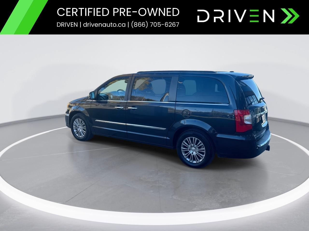 2014 Chrysler Town & Country 4dr Wgn Touring w/Leather Photo
