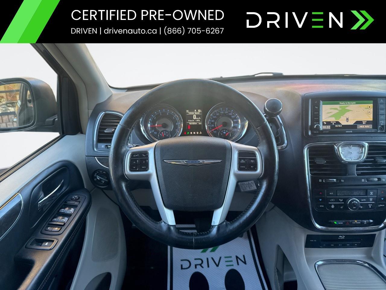 2014 Chrysler Town & Country 4dr Wgn Touring w/Leather Photo