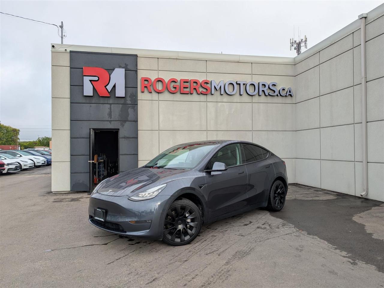 Photo of Gray 2021 Tesla Model Y