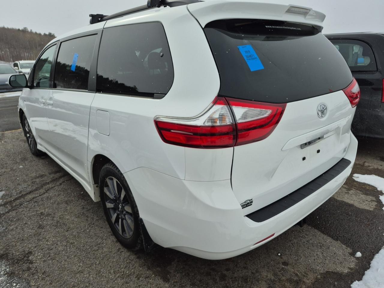 2018 Toyota Sienna LE AWD | NO ACCIDENTS | ALLOYS Photo