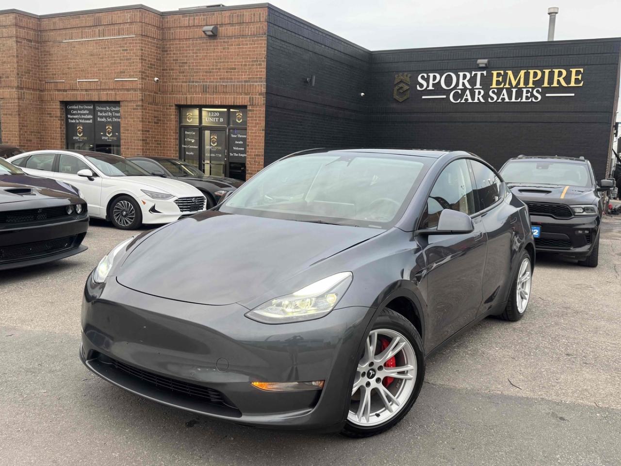 2023 Tesla Model Y PERFORMANCE - Photo #6