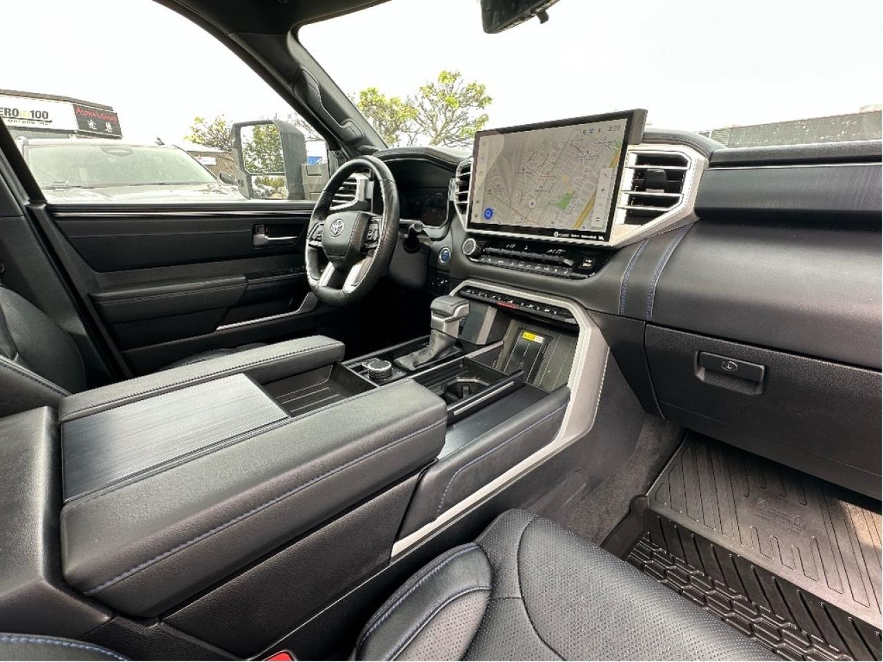 2024 Toyota Tundra Platinum Hybrid Photo