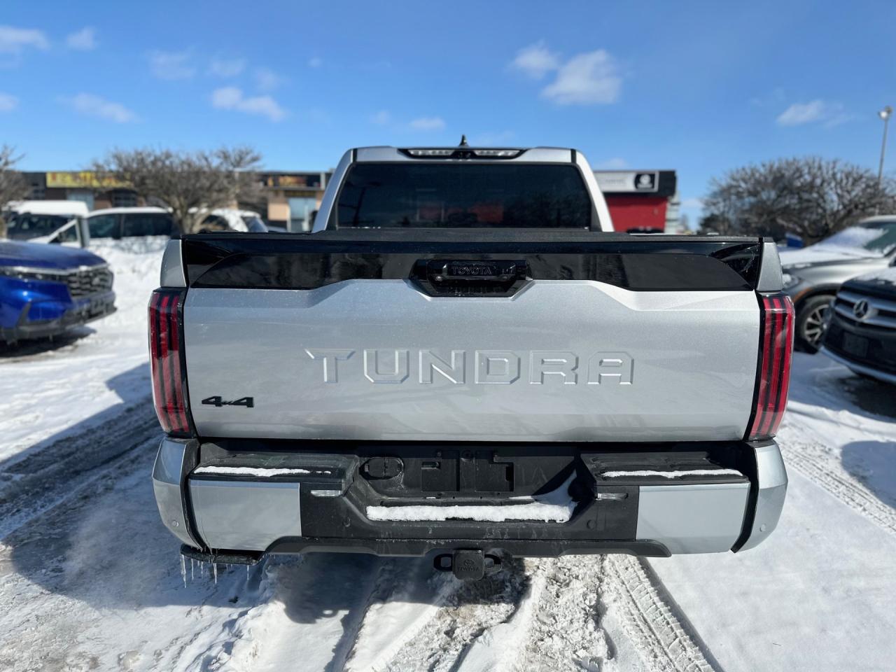 2024 Toyota Tundra Platinum Crewmax Photo