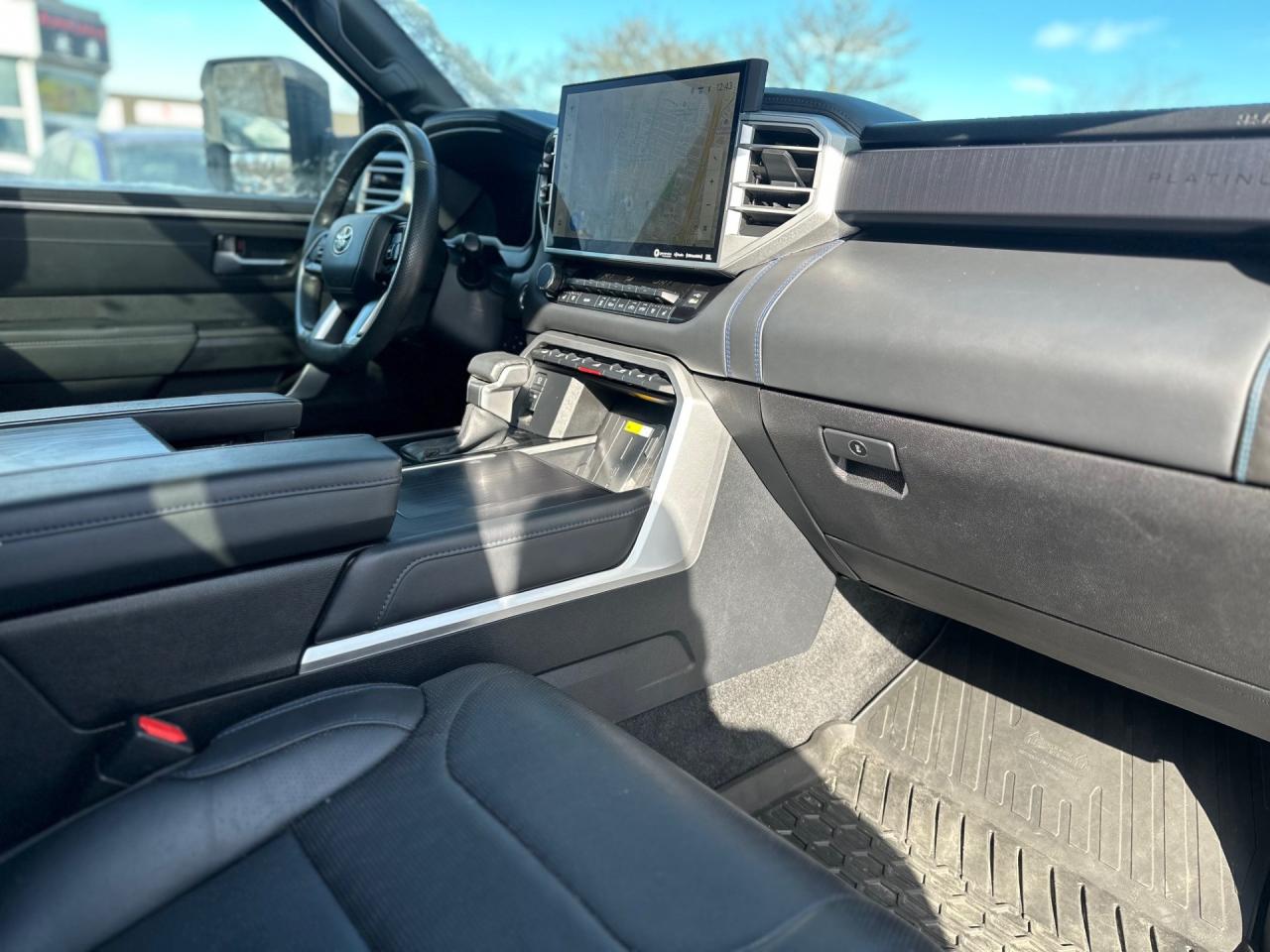 2024 Toyota Tundra Platinum Crewmax Photo