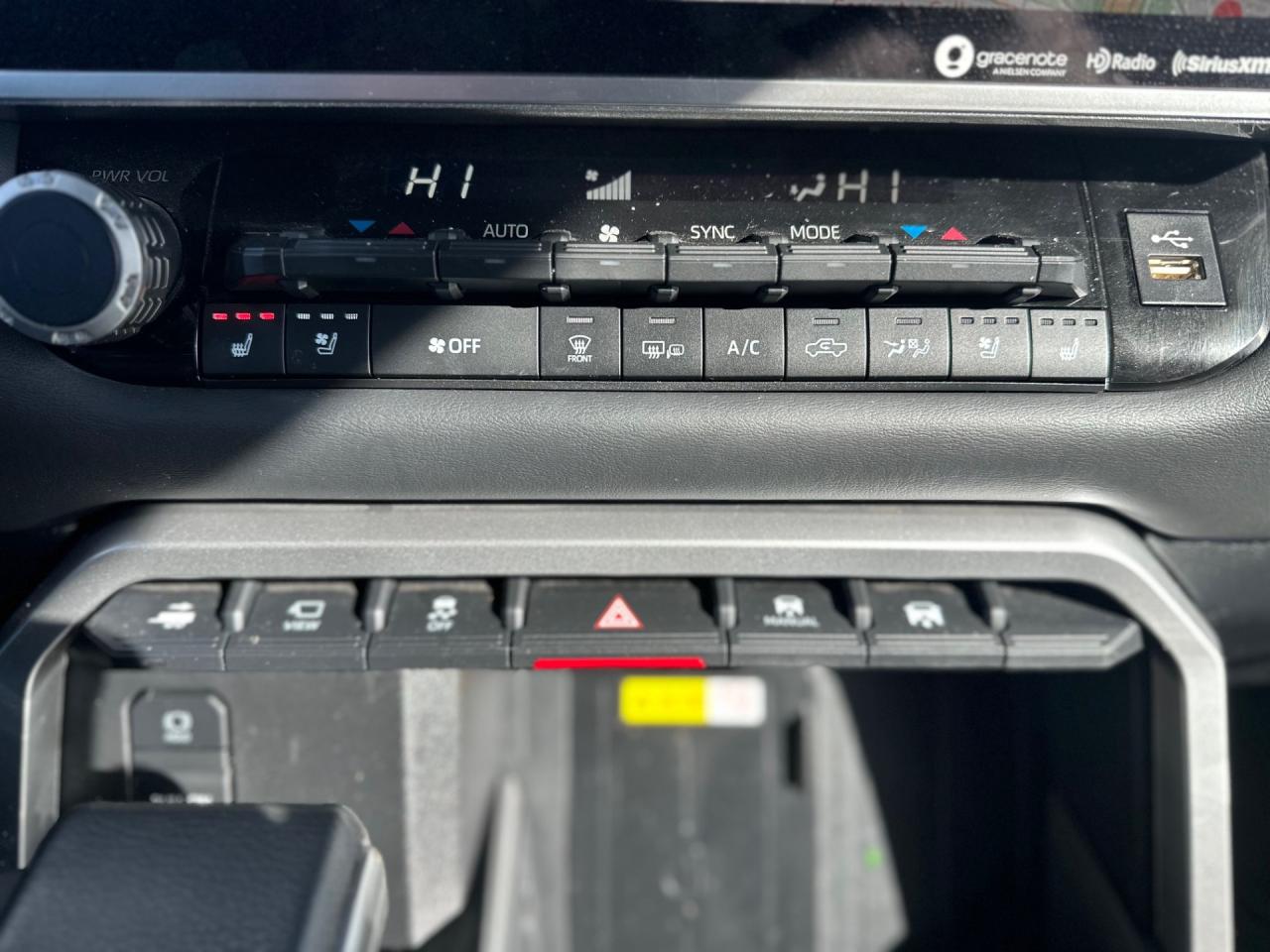 2024 Toyota Tundra Platinum Crewmax Photo