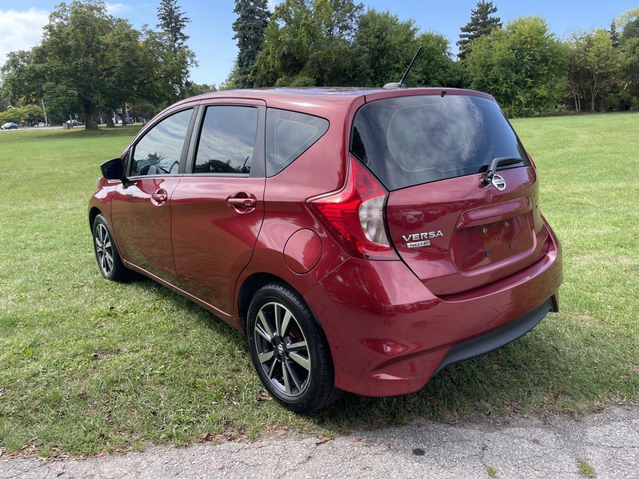 2017 Nissan Versa Note SL *Navigation / backup camera - Photo #4