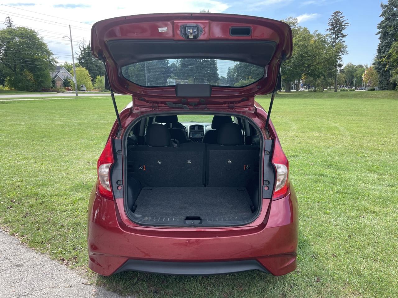 2017 Nissan Versa Note SL *Navigation / backup camera - Photo #9