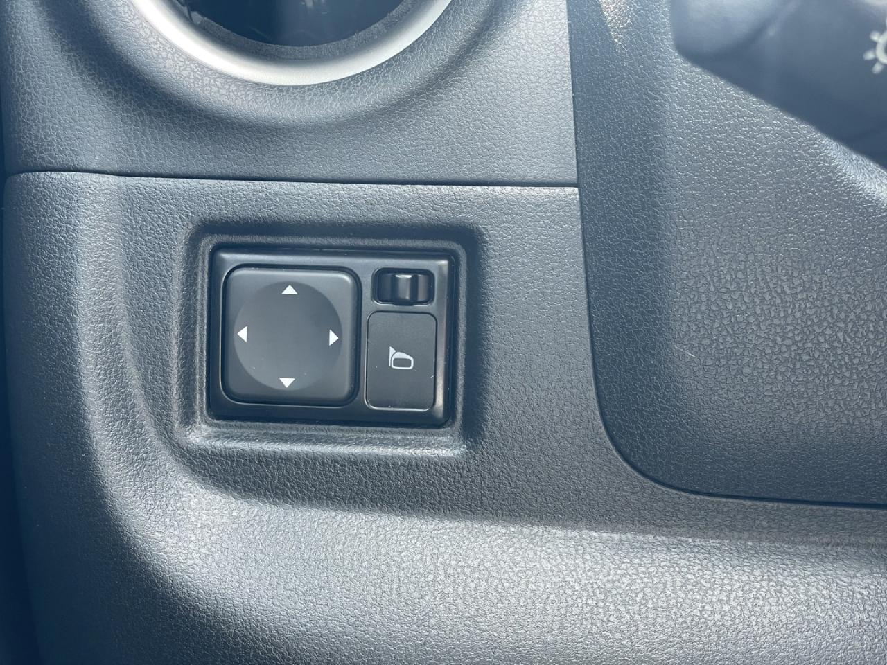 2017 Nissan Versa Note SL *Navigation / backup camera - Photo #17