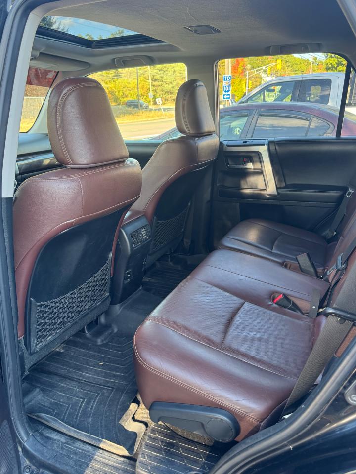 2016 Toyota 4Runner SR5 - Photo #7